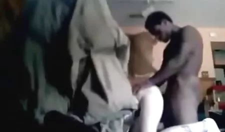 Дня матері секс целка відео безкоштовно
